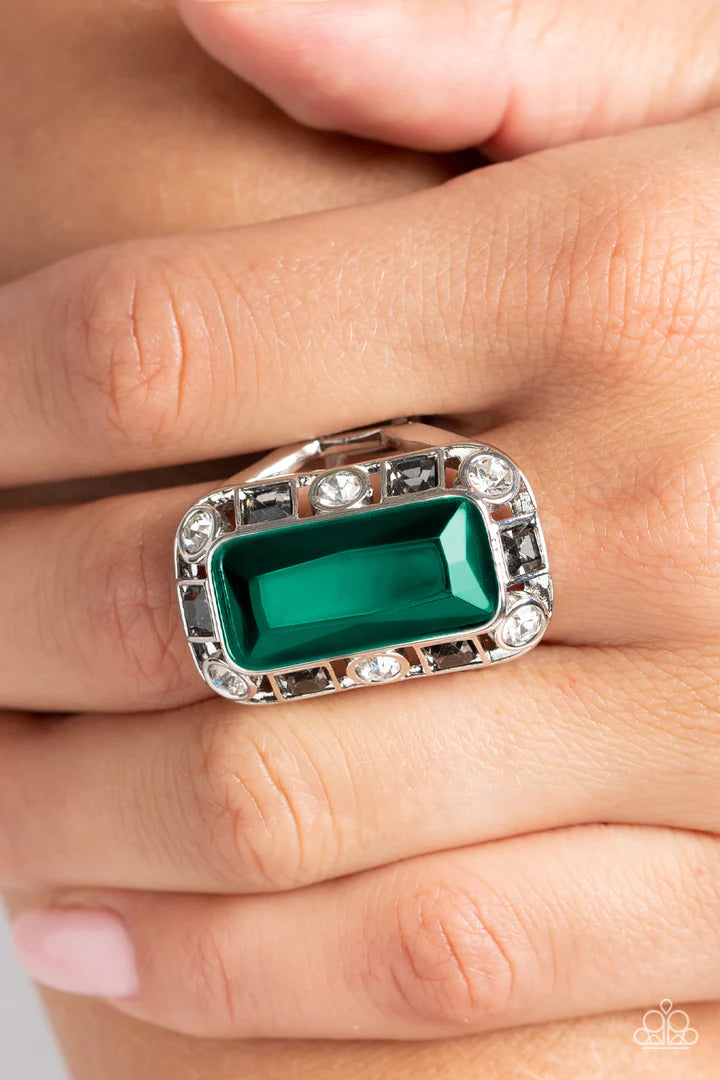 Paparazzi Ring ~ Magic Maker - Green