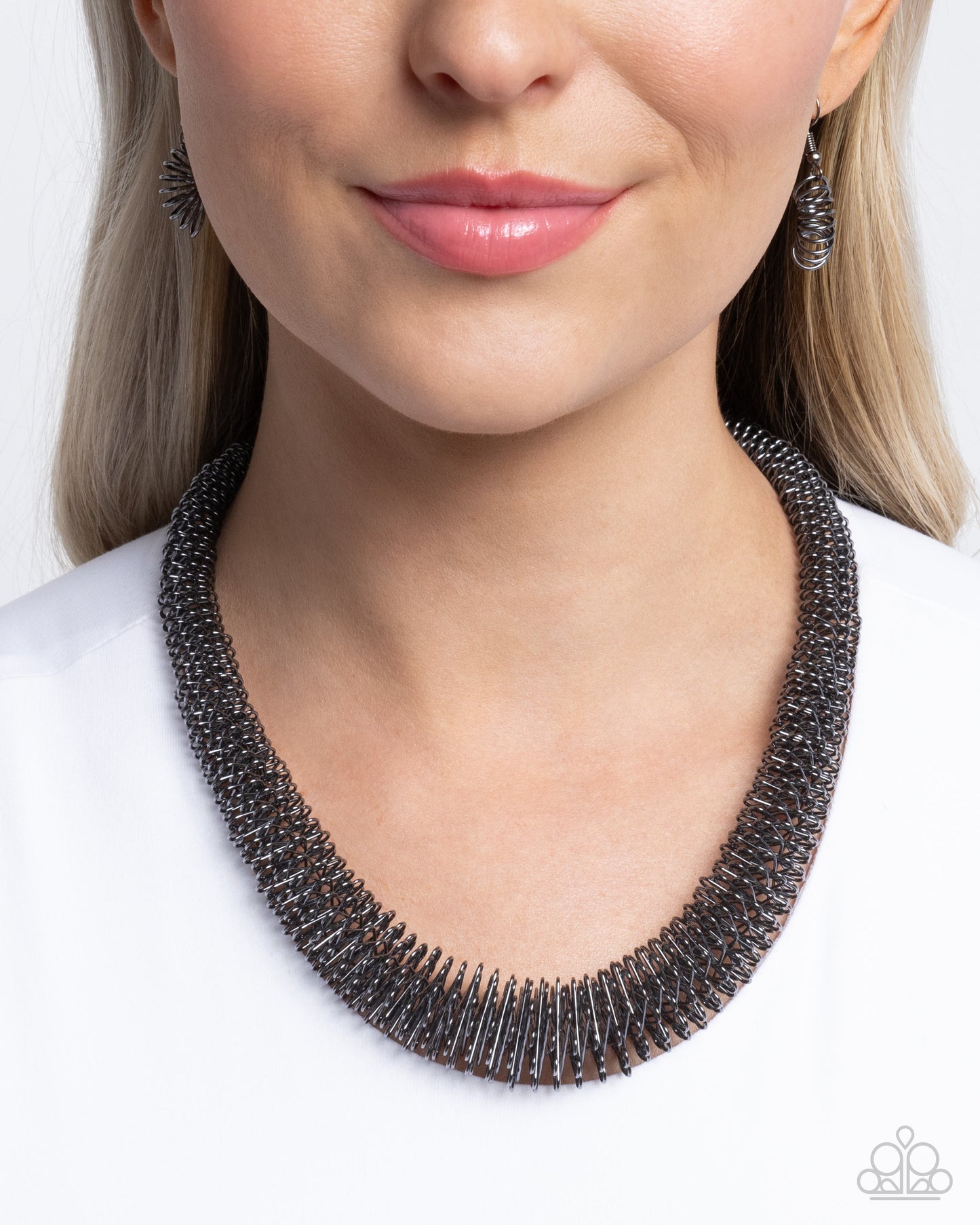 Paparazzi Trenchant Tribute - Black Necklace