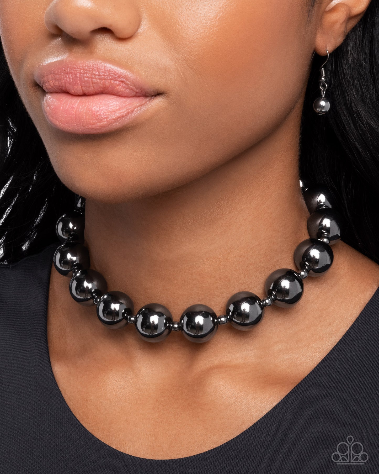 Paparazzi Flattery Will Get You Everywhere - Black Necklace