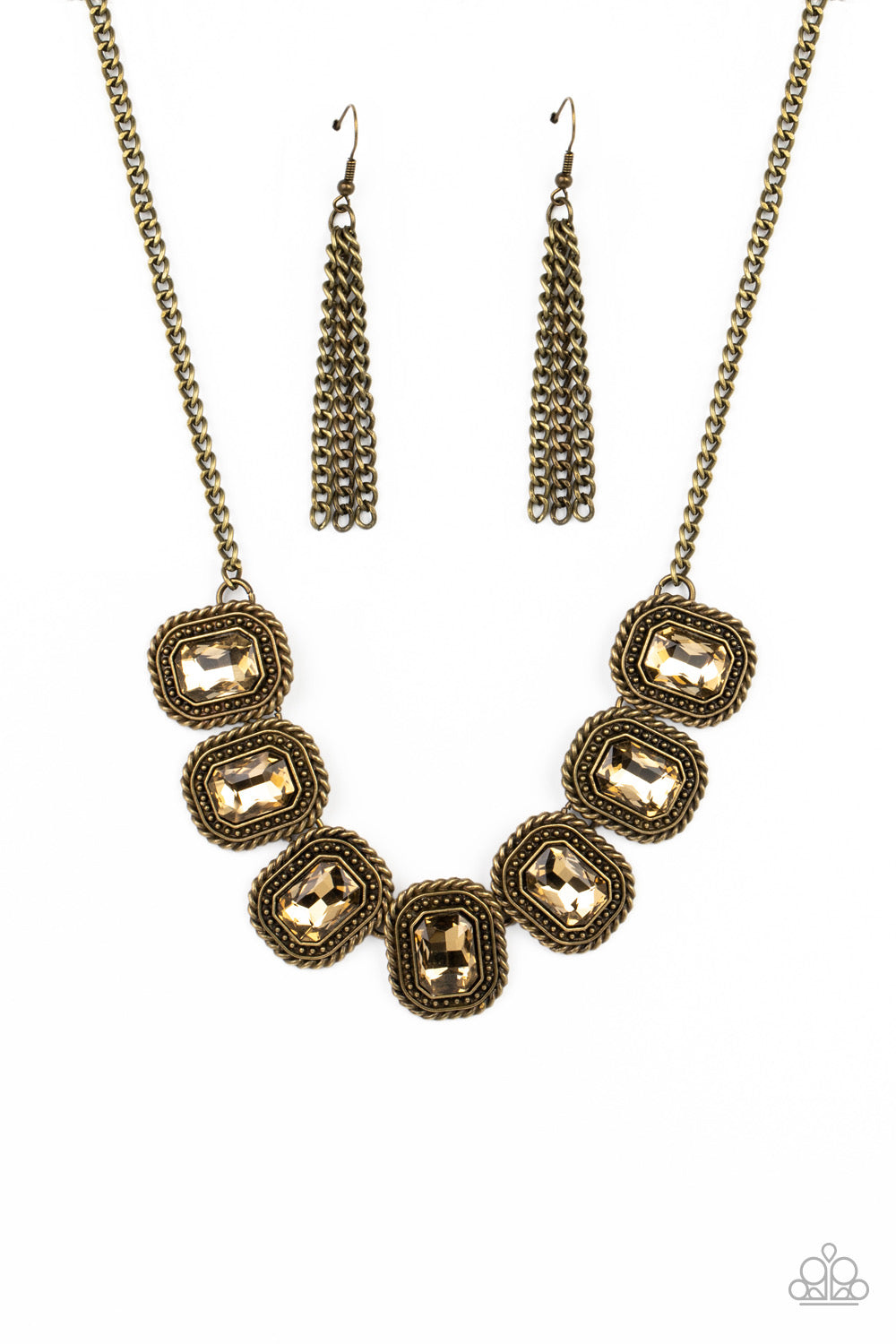Paparazzi Necklaces - Holly Heiress - Brass – jewelryandbling.com
